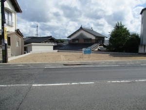 松江市上乃木、土地の前面道路を含む現地写真画像です