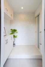 出雲市矢野町、新築一戸建ての玄関画像です
