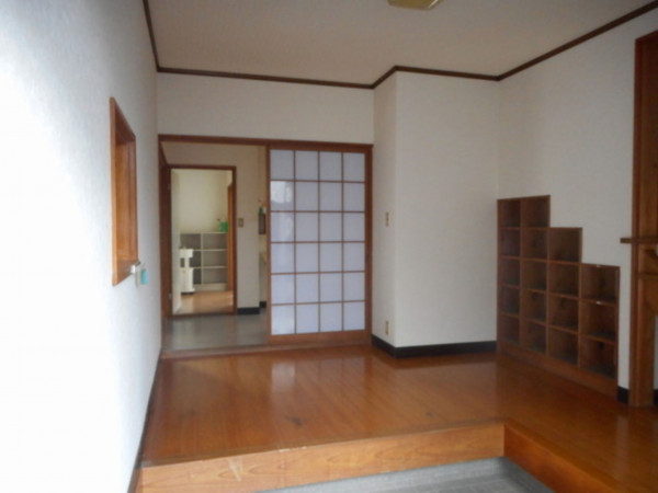 松江市鹿島町名分、中古一戸建ての内装画像です