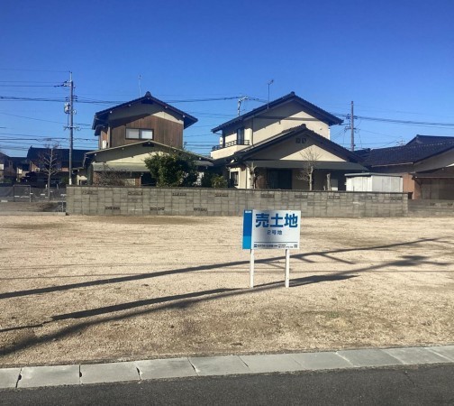 米子市旗ヶ崎、土地の前面道路を含む現地写真画像です