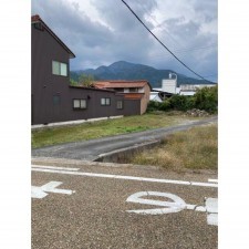 鳥取市鹿野町鹿野、土地の前面道路を含む現地写真画像です