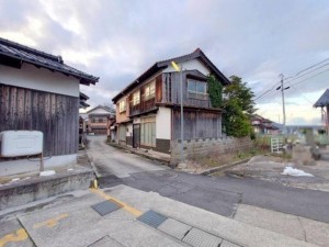 松江市八束町二子、土地の画像です