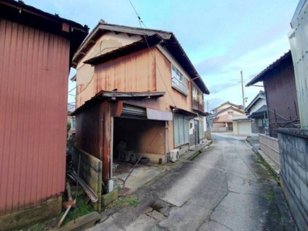松江市八束町二子、土地の画像です