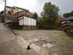 松江市東津田町、土地の前面道路を含む現地写真画像です