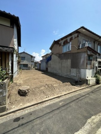 鳥取市吉方町、土地の前面道路を含む現地写真画像です