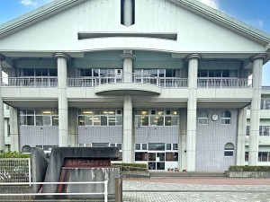 鳥取市南安長、新築一戸建ての中学校画像です