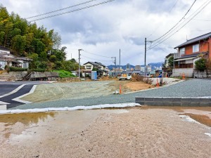 松江市雑賀町、土地の前面道路を含む現地写真画像です