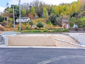 松江市雑賀町、土地の前面道路を含む現地写真画像です