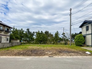米子市夜見町、土地の前面道路を含む現地写真画像です