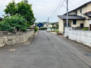 松江市西川津町、土地の前面道路を含む現地写真画像です