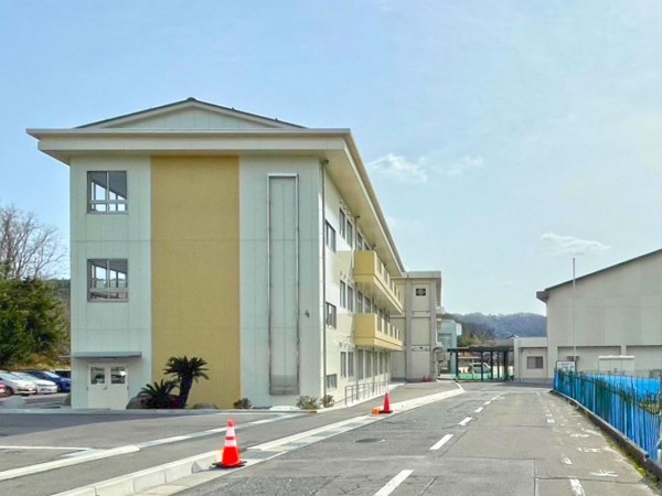 鳥取市浜坂、新築一戸建ての小学校画像です