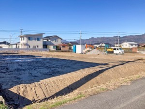 出雲市大津町、土地の前面道路を含む現地写真画像です