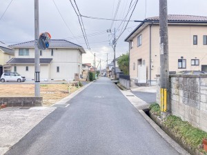 出雲市姫原町、土地の前面道路を含む現地写真画像です