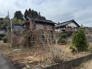 鳥取市河原町佐貫、土地の画像です