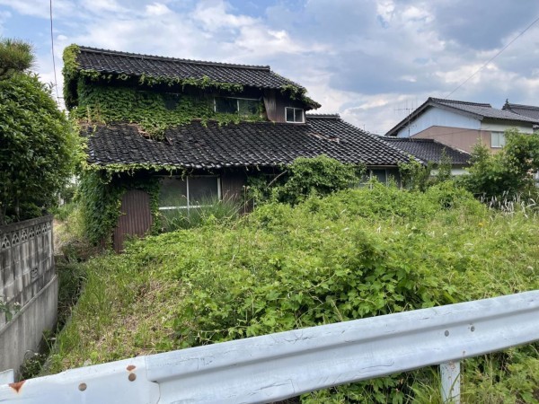鳥取市河原町佐貫、土地の画像です