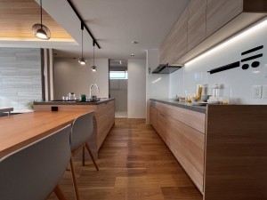 米子市旗ヶ崎、新築一戸建てのキッチン画像です