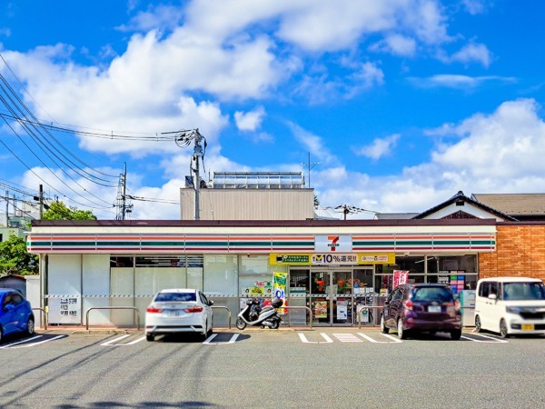 松江市北田町、新築一戸建てのコンビニ画像です