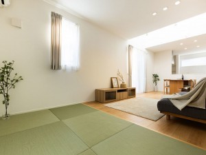 出雲市上塩冶町、新築一戸建ての居間画像です