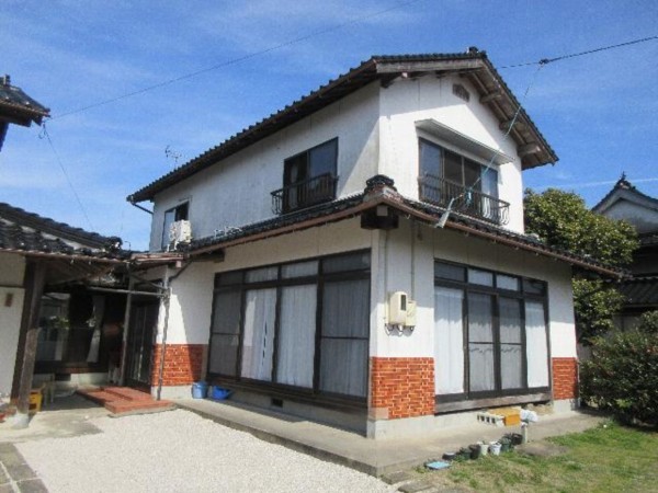 出雲市斐川町三分市、中古一戸建ての画像です