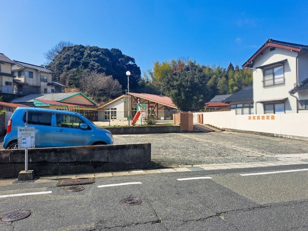 松江市浜佐田町、土地の幼稚園・保育園画像です