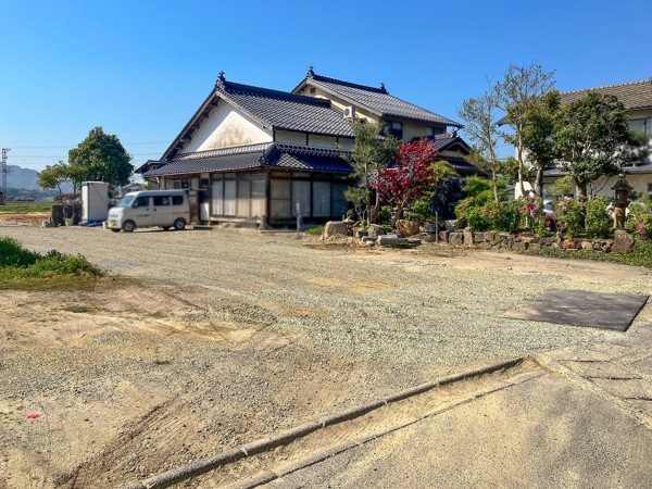 松江市浜佐田町、土地の前面道路を含む現地写真画像です