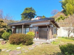 八頭郡八頭町下門尾、中古一戸建ての画像です