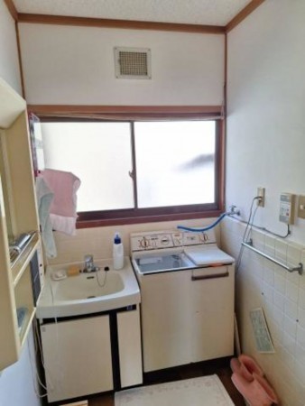 八頭郡八頭町下門尾、中古一戸建ての画像です