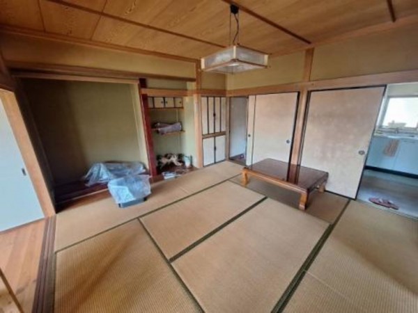 八頭郡八頭町下門尾、中古一戸建ての画像です