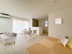 米子市両三柳、新築一戸建ての内装画像です