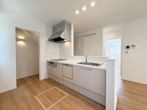 米子市東福原、新築一戸建てのキッチン画像です