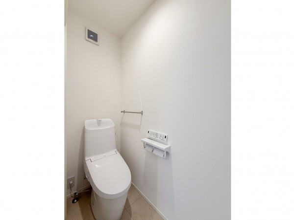 米子市東福原、新築一戸建てのトイレ画像です