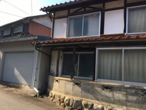 鳥取市河原町曳田、中古一戸建ての画像です