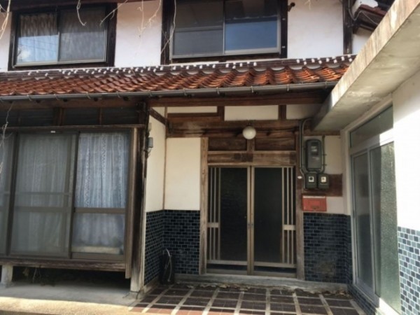 鳥取市河原町曳田、中古一戸建ての画像です