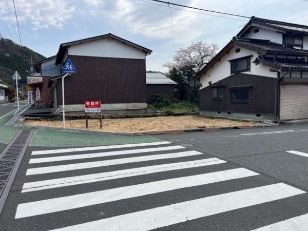 八頭郡八頭町北山、土地の画像です