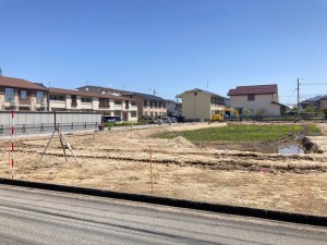 出雲市大津町、土地の前面道路を含む現地写真画像です
