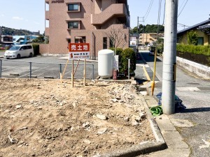 松江市西津田、土地の前面道路を含む現地写真画像です