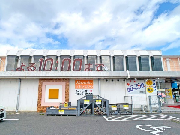 松江市上乃木、新築一戸建てのスーパー画像です
