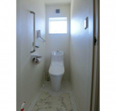 米子市上後藤、中古一戸建てのトイレ画像です
