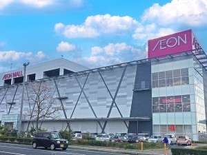 出雲市渡橋町、新築一戸建てのショッピングセンター画像です