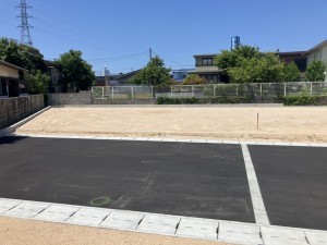 米子市車尾、土地の前面道路を含む現地写真画像です