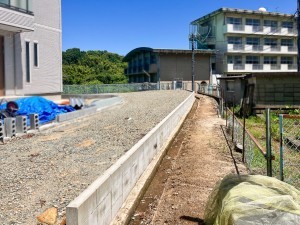 松江市東忌部町、土地の前面道路を含む現地写真画像です