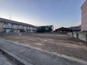 米子市皆生新田、土地の前面道路を含む現地写真画像です