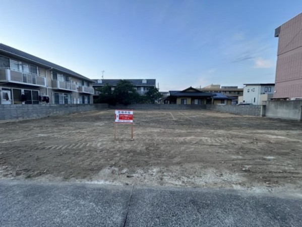 米子市皆生新田、土地の前面道路を含む現地写真画像です