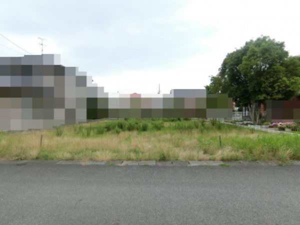 境港市夕日ケ丘、土地の前面道路を含む現地写真画像です