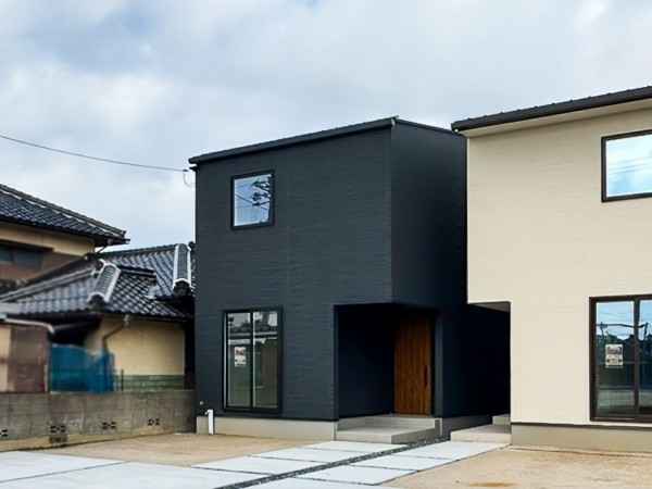 鳥取市古海、新築一戸建ての外観画像です