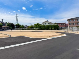 米子市車尾、土地の前面道路を含む現地写真画像です
