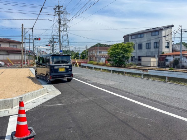 米子市車尾、土地の前面道路を含む現地写真画像です