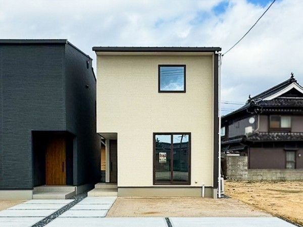 鳥取市古海、新築一戸建ての外観画像です