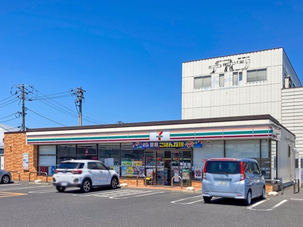 出雲市大津町、新築一戸建てのコンビニ画像です