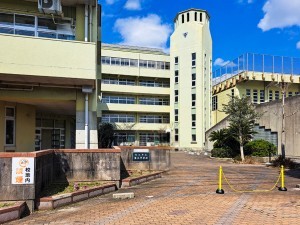 松江市雑賀町、新築一戸建ての中学校画像です